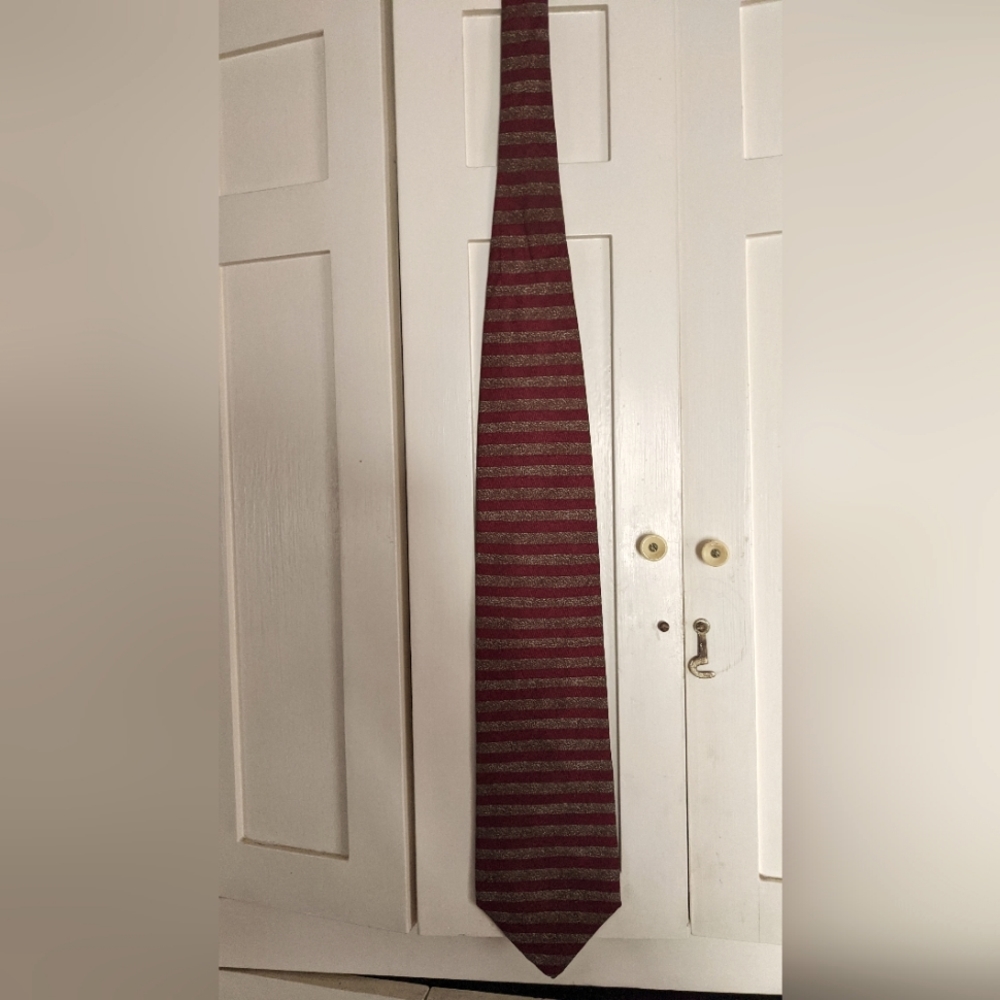 Vintage Perry Ellis tie